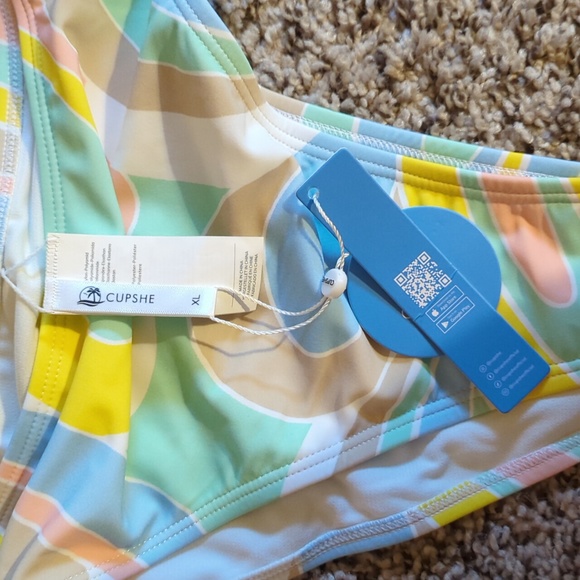 NWT Cupshe bikini - Picture 2 of 2